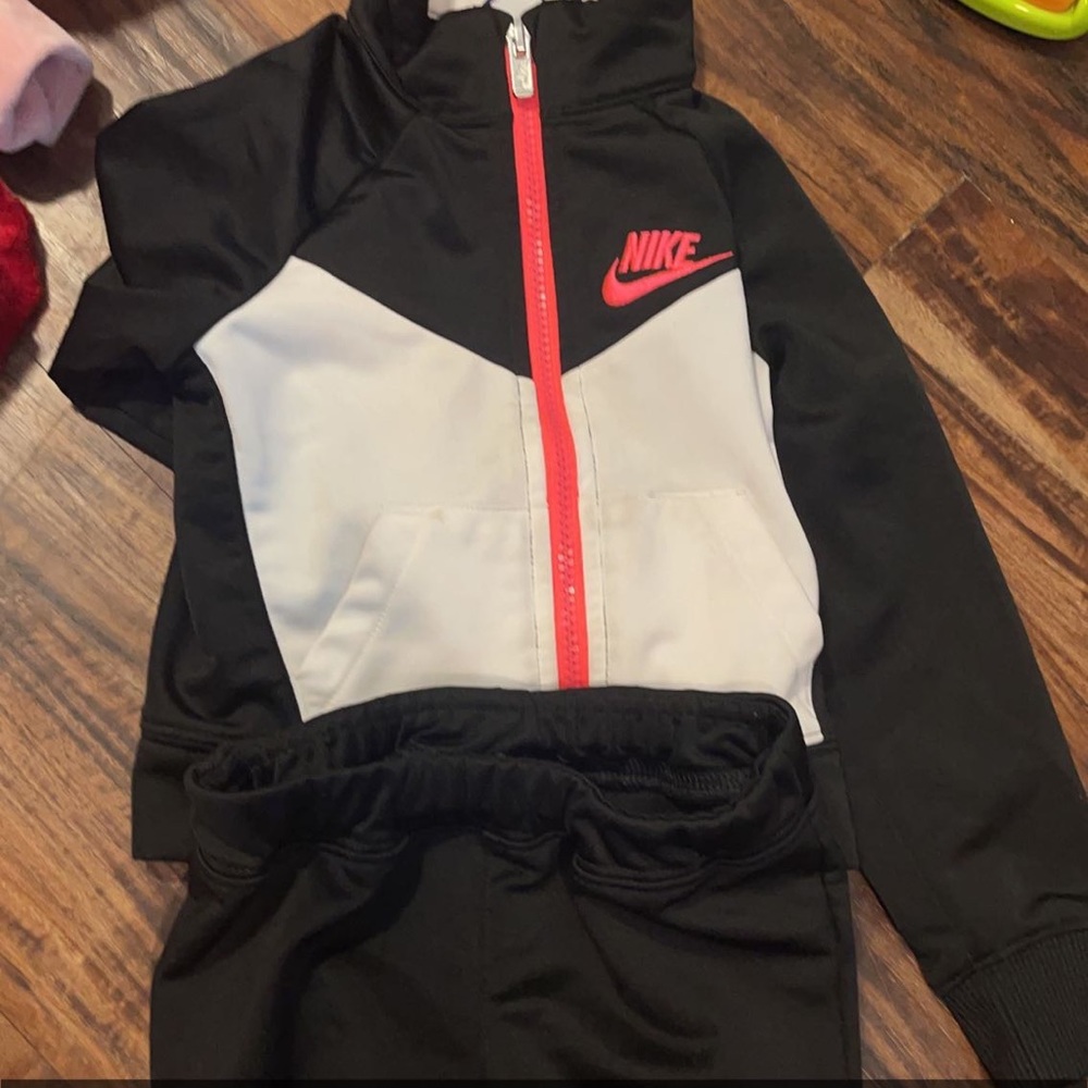 Selling toddler jumpsuit